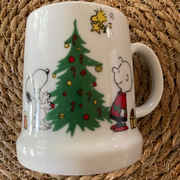 Peanuts Merry Christmas 1977 mug - Picture 1 of 5